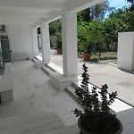 Marta فندق مبيت وإفطار 3*