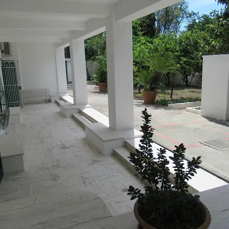 Marta Bed & Breakfast 3*